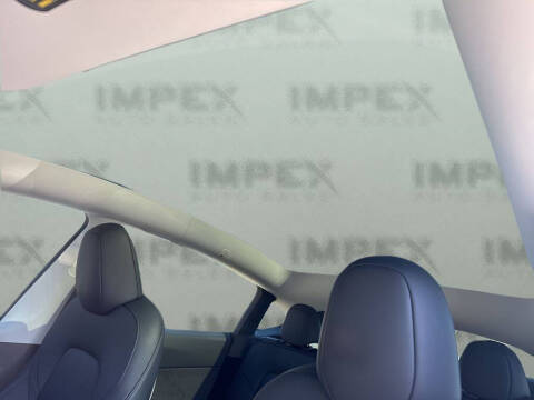2025 Tesla Model Y Long Range