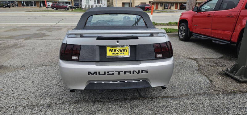 2001 Ford Mustang