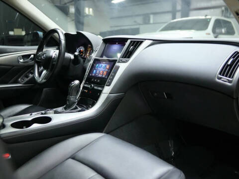 2021 Infiniti Q50 Luxe