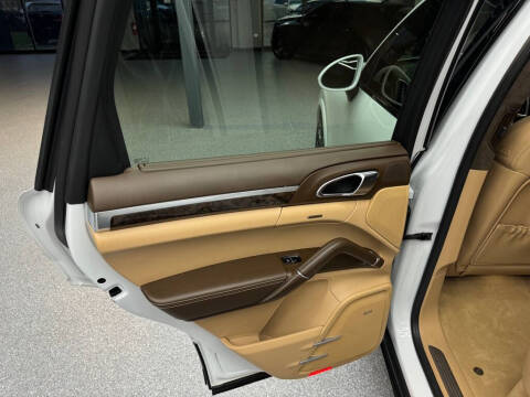 2016 Porsche Cayenne Turbo