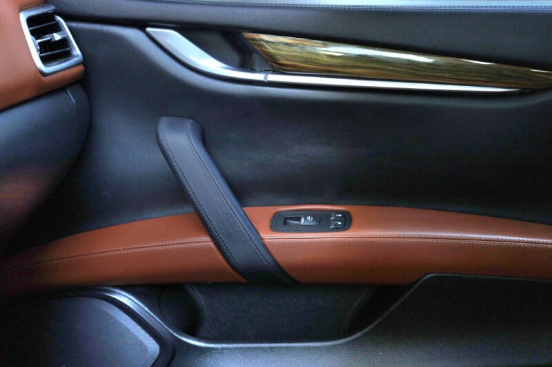 2017 Maserati Ghibli