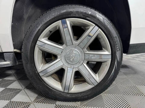 2019 Cadillac Escalade ESV Luxury