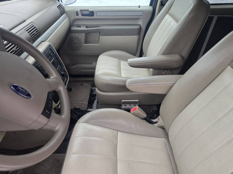 2006 Ford Freestar SE