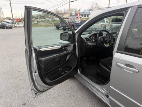 2015 Dodge Grand Caravan SE