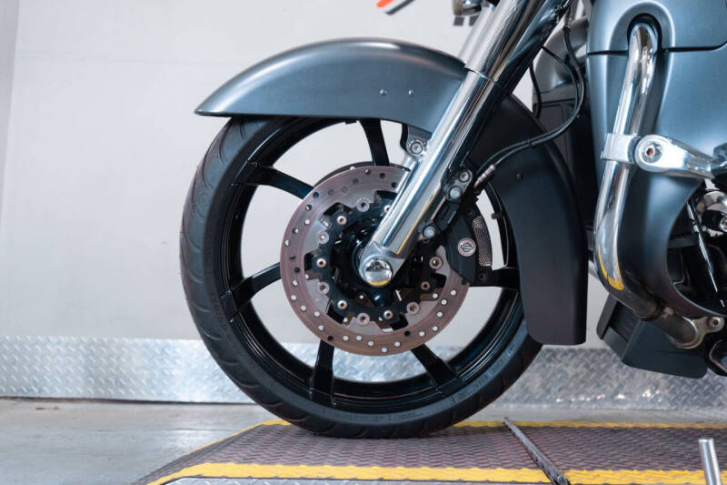 2017 Harley-Davidson Street Glide Special
