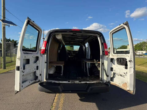 2018 Chevrolet Express 2500