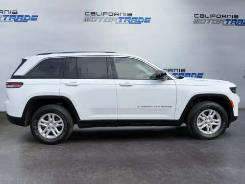 2023 Jeep Grand Cherokee Laredo