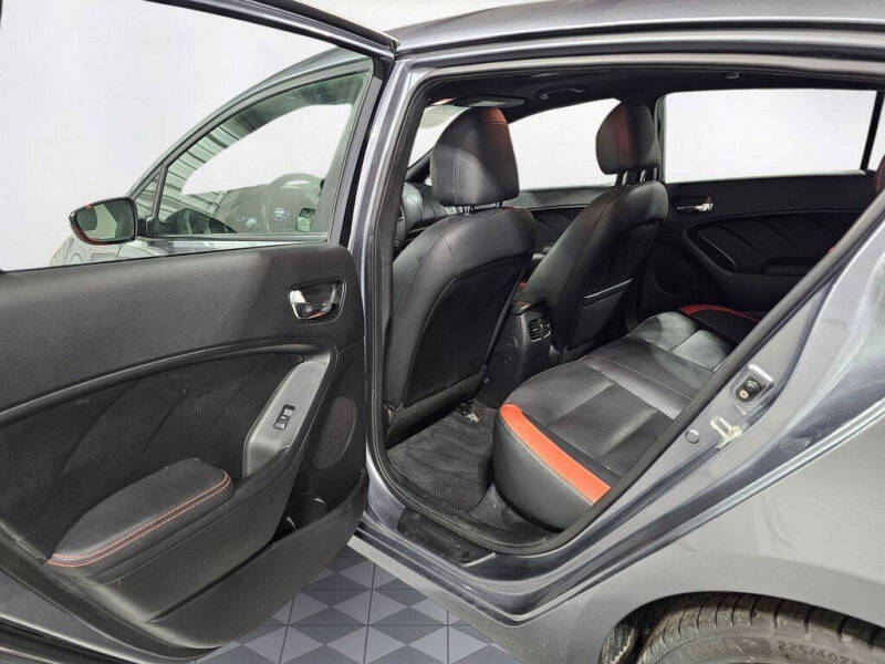 2018 Kia Forte5 SX