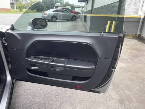 2013 Dodge Challenger SXT