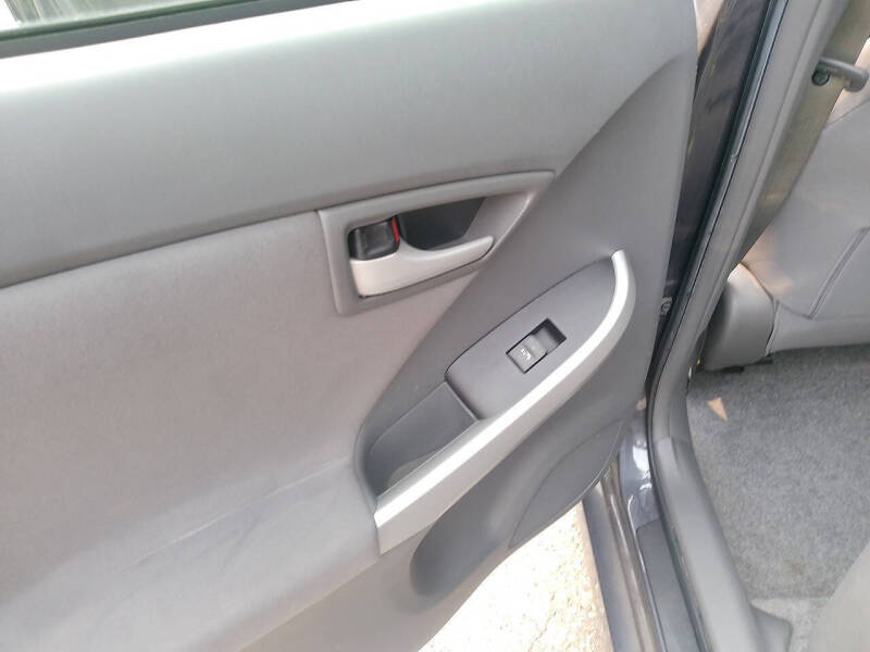2011 Toyota Prius Two