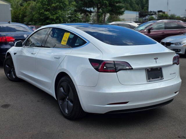 White 2019 Tesla Model 3 Long Range AWD Long Range 4dr Fastback 2