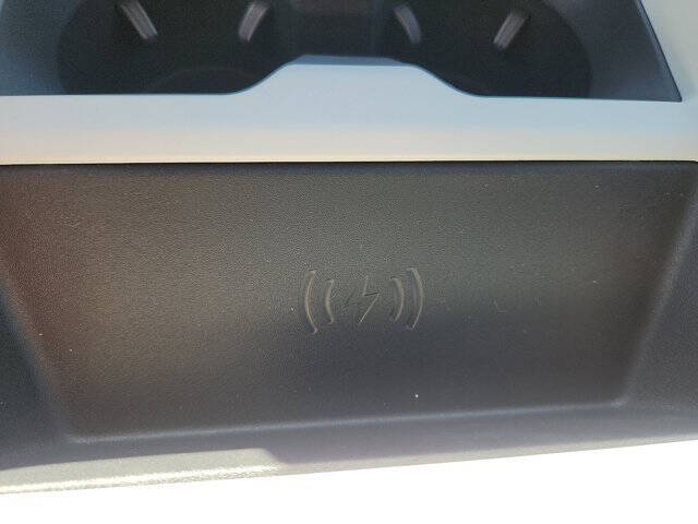 2026 Land Rover Defender 110 P300 S