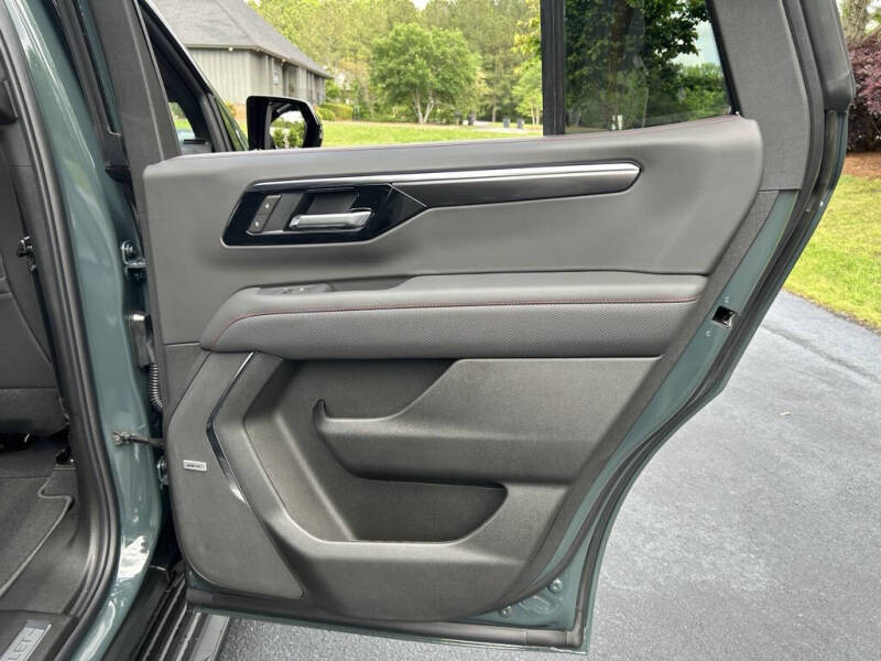 2025 Chevrolet Tahoe RST