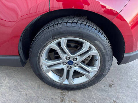 2017 Ford Edge Titanium