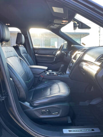 2018 Ford Explorer Platinum
