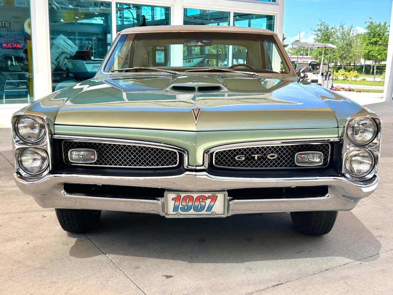 1967 Pontiac GTO 2