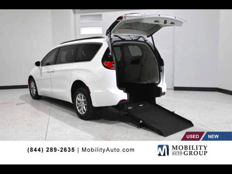 2022 Chrysler Pacifica Touring L