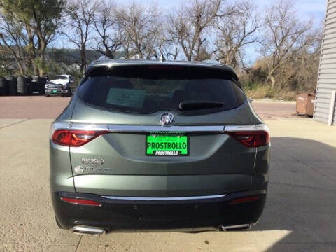 2022 Buick Enclave Essence