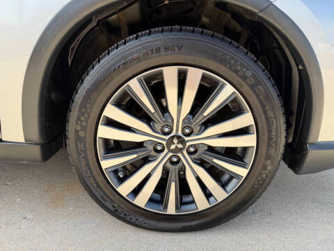 2019 Mitsubishi Outlander SE