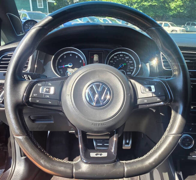 2017 Volkswagen Golf R 4Motion