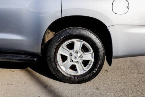 2018 Toyota Sequoia SR5