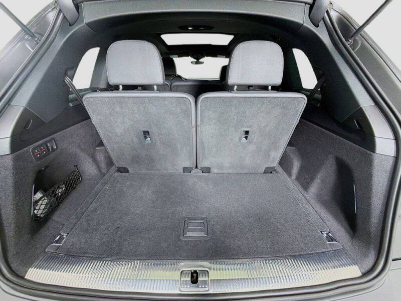 2022 Audi Q7 quattro Premium 55 TFSI