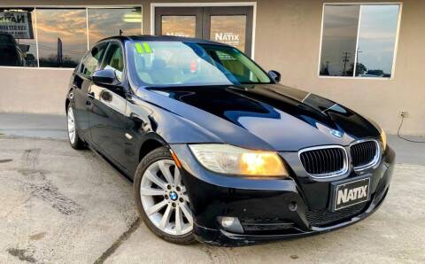 2011 BMW 3 Series for sale at AUTO NATIX in Tulare CA