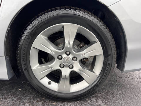 2013 Toyota Sienna SE 8-Passenger