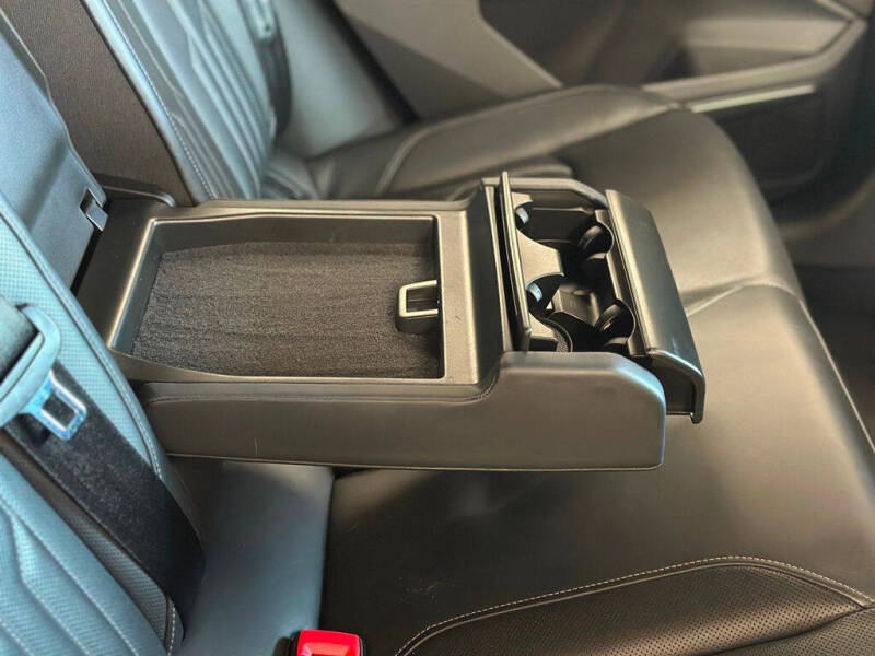 2019 Audi e-tron quattro Prestige