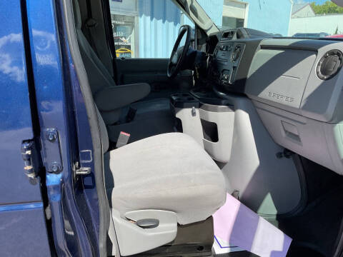 2011 Ford E-Series E-250