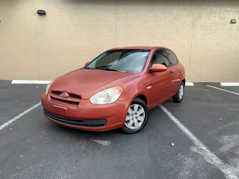 2009 Hyundai Accent for sale at Vox Automotive in Oakland Park FL