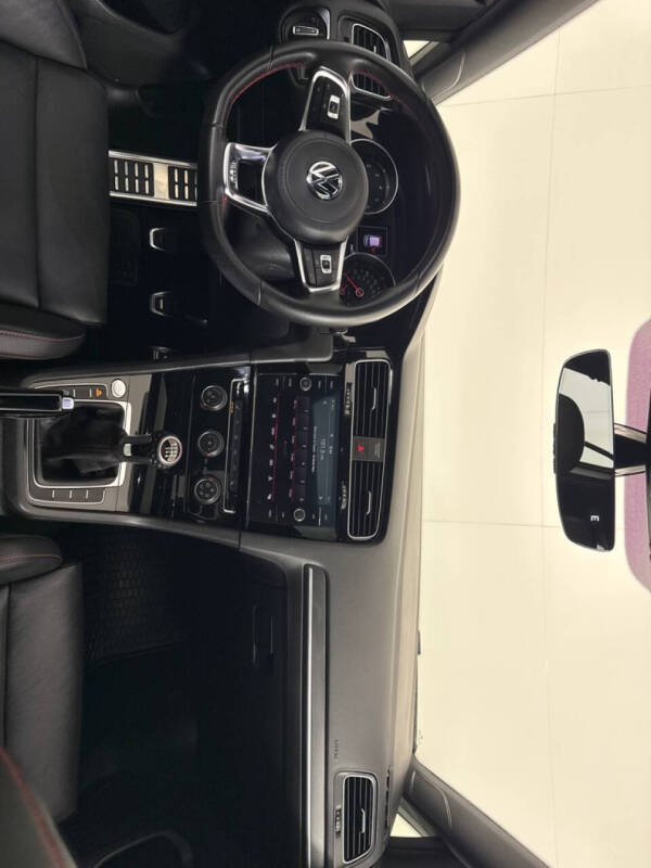 2021 Volkswagen Golf GTI S