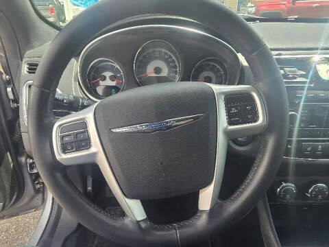 2014 Chrysler 200 Limited