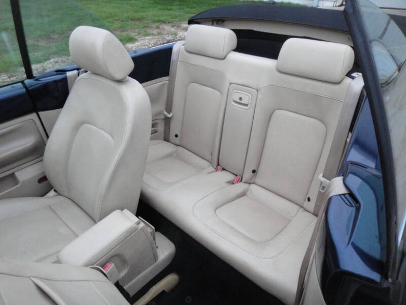 2004 Volkswagen New Beetle Convertible GLS