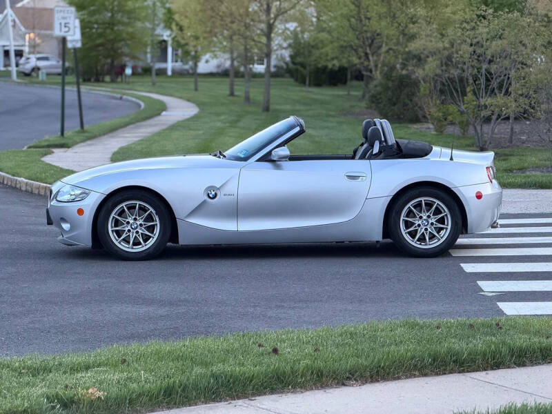 2005 BMW Z4 2.5i
