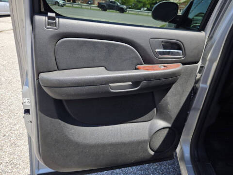 2011 GMC Yukon XL SLT