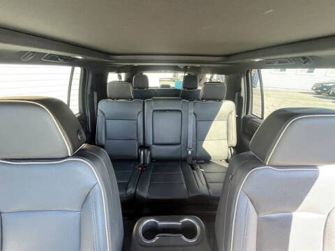 2023 GMC Yukon XL SLT