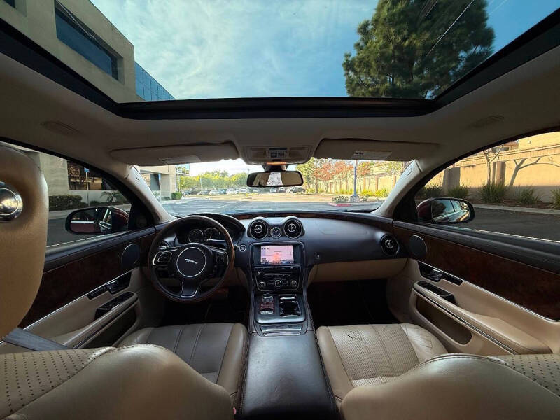 2011 Jaguar XJ