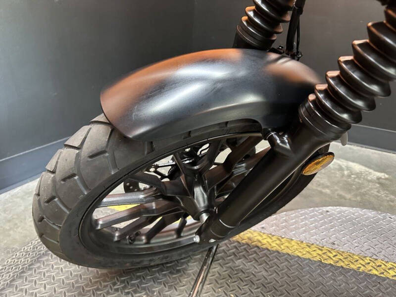 2023 Honda SCL500