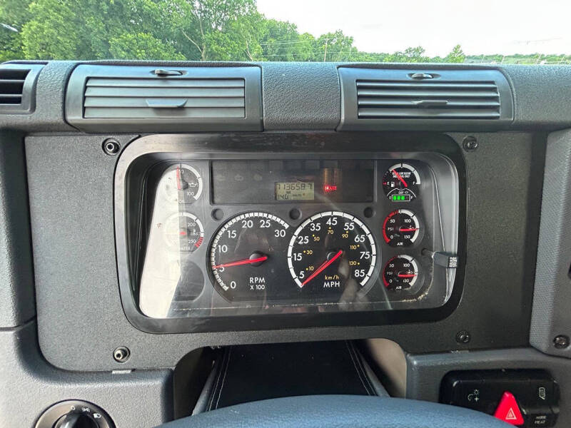 2016 Freightliner Cascadia
