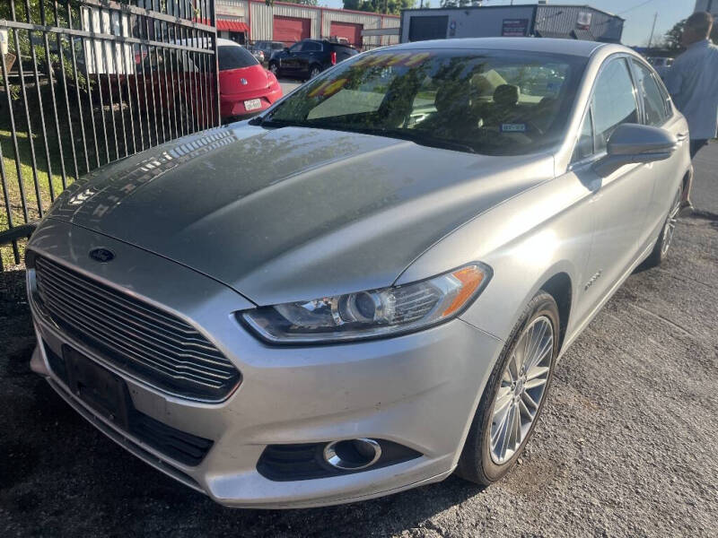2014 Ford Fusion SE Hybrid's photo