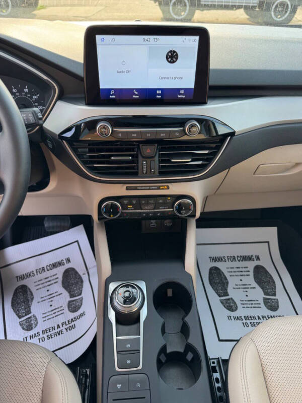 2022 Ford Escape SEL