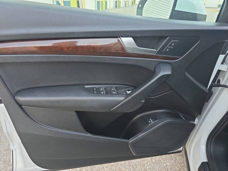 2019 Audi Q5 quattro Premium 45 TFSI