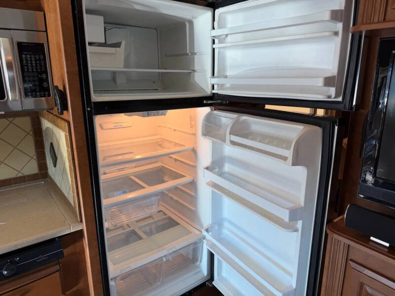 2012 Freightliner XCS Chassis