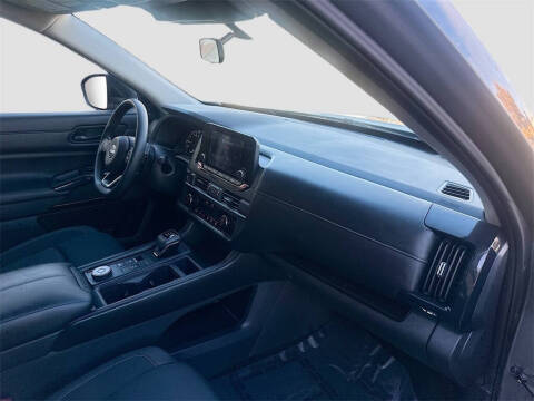 2024 Nissan Pathfinder S