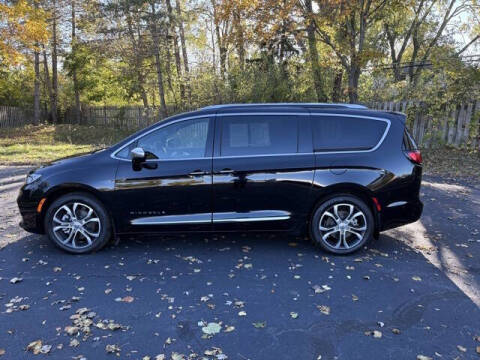 2024 Chrysler Pacifica Pinnacle