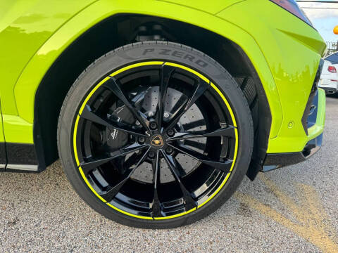 2022 Lamborghini Urus