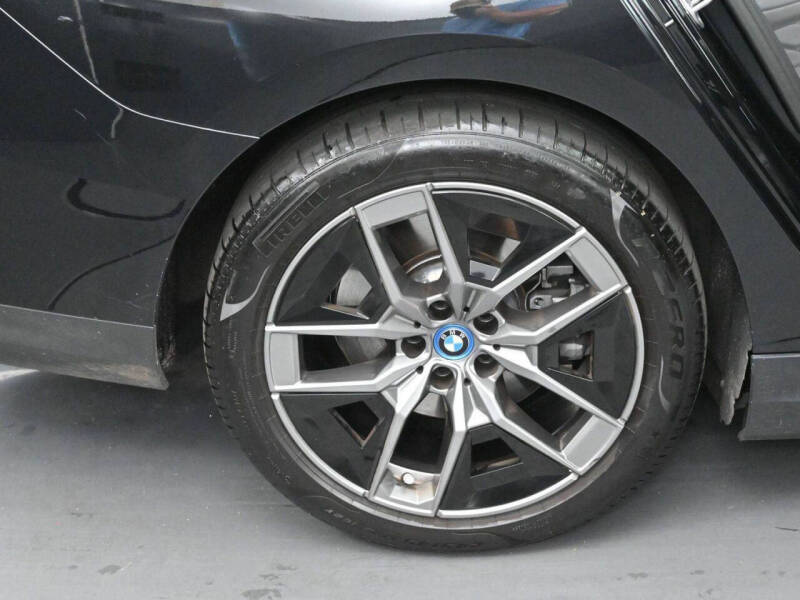 2024 BMW i5 eDrive40