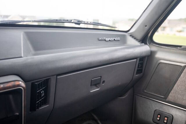 1990 Ford Bronco XLT