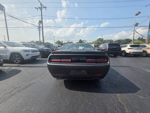 2015 Dodge Challenger SXT